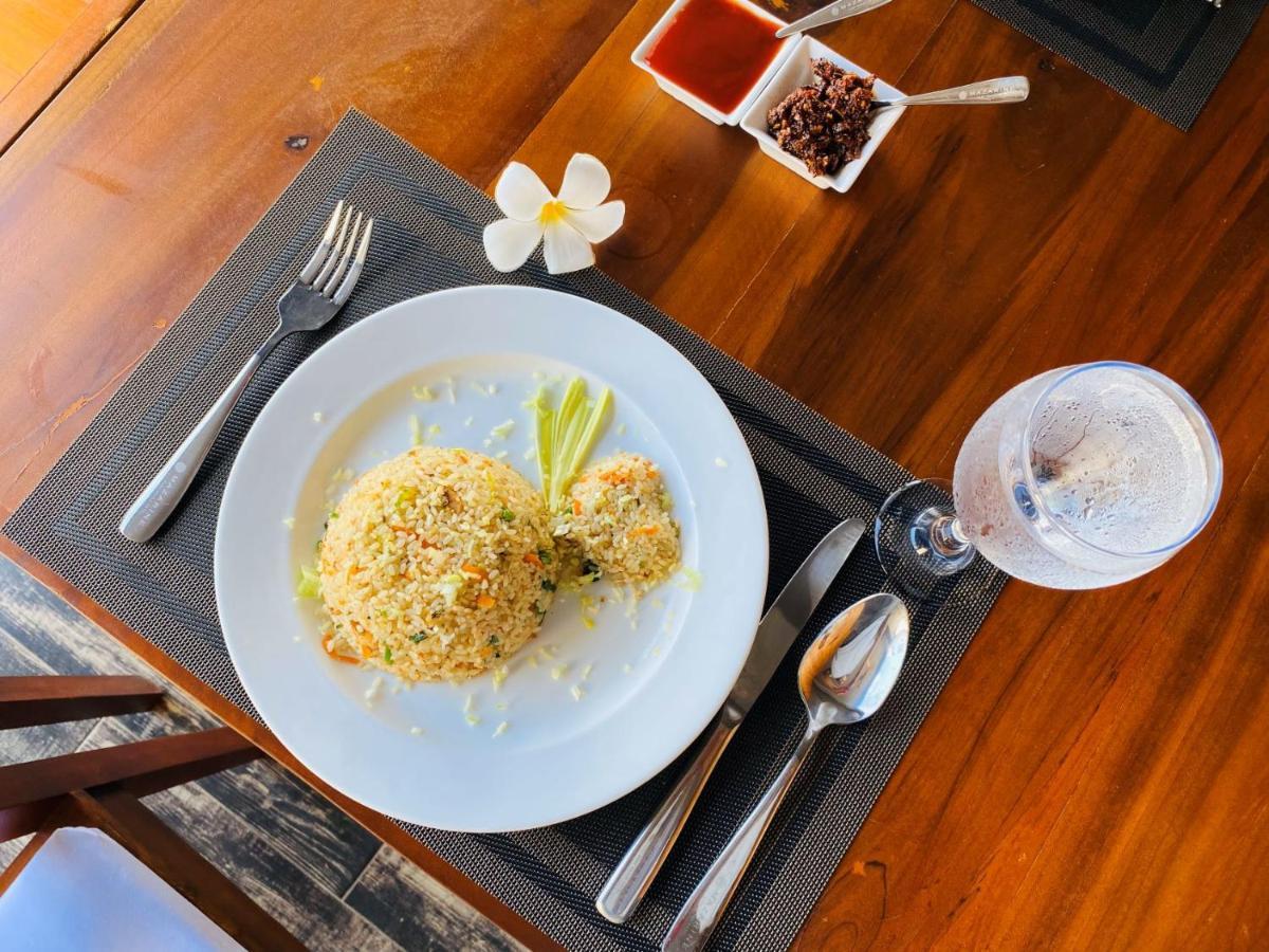 Mazarine Surf Suites Hiriketiya ديكويلاّ تين المظهر الخارجي الصورة